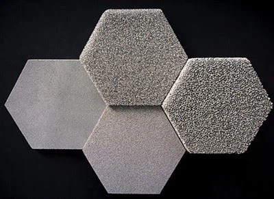 เฟ-นี โฟม